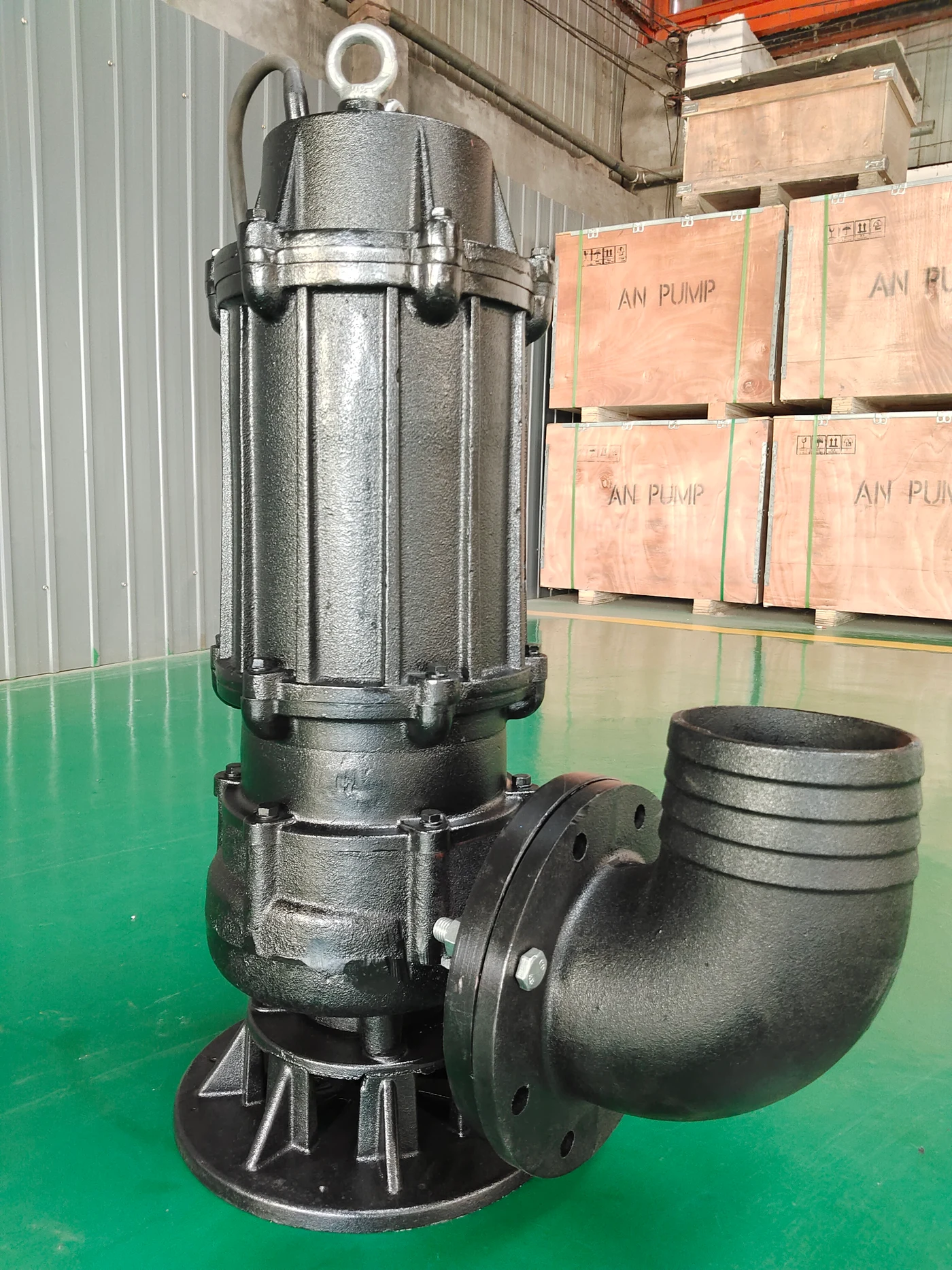 Submersible sewage pump